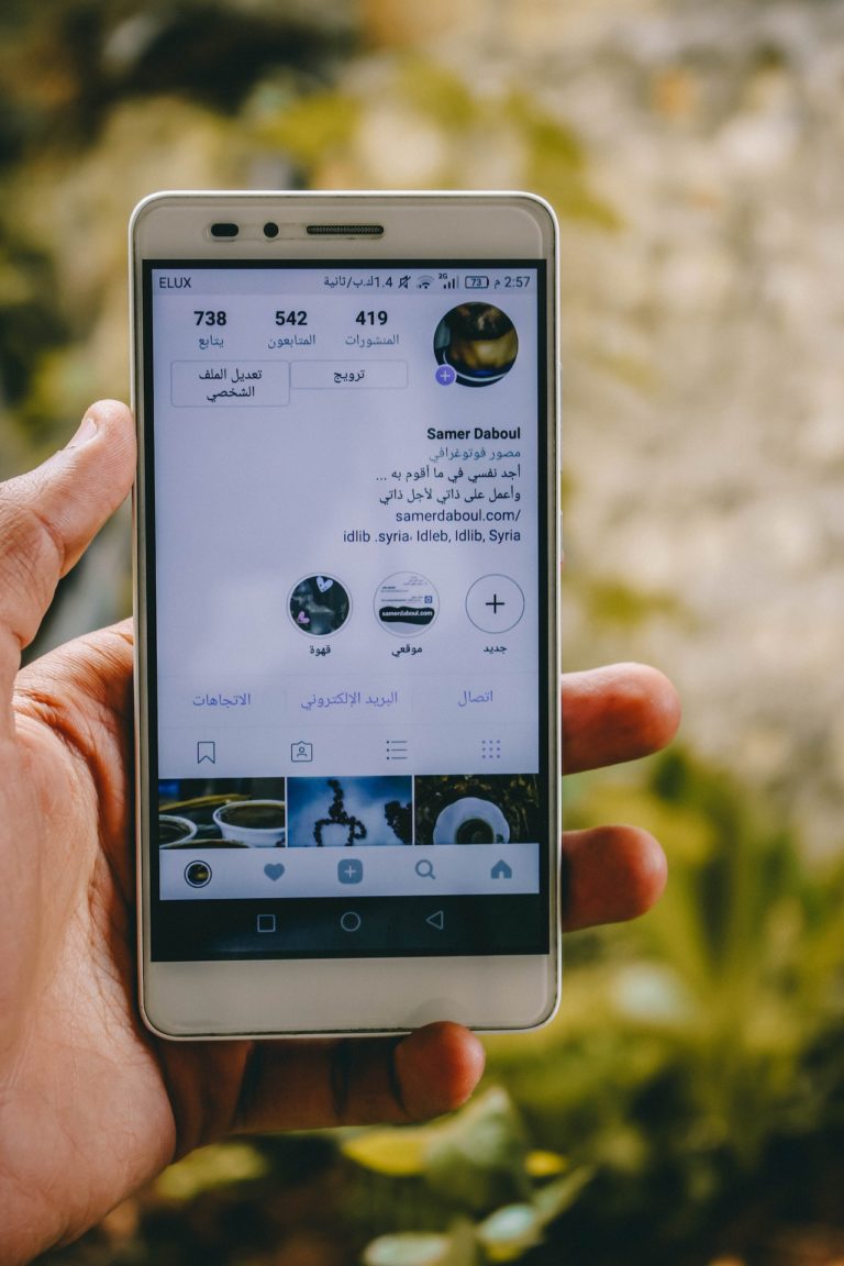 Efektywność płatnego promowania profilu na Instagramie i TikToku
